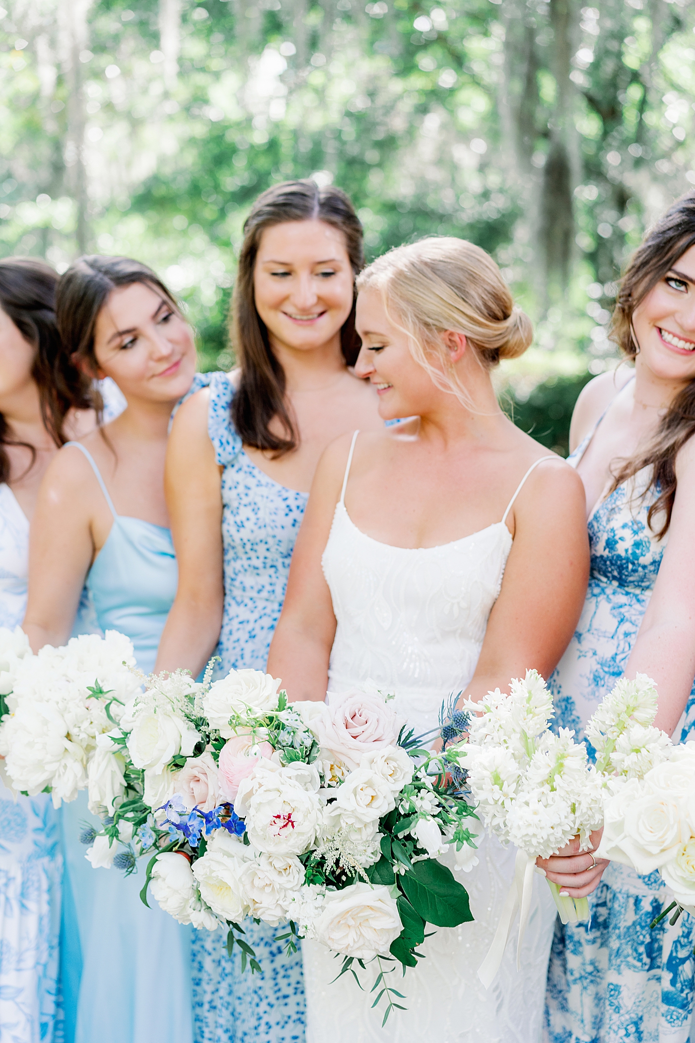 Bridal party bouquets during Elegant Grandmillenial Charleston Wedding | Images by Annie Laura Photography